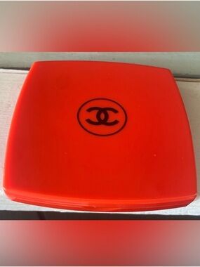 CHANEL Orange-Red Compact with Black CC Emblem